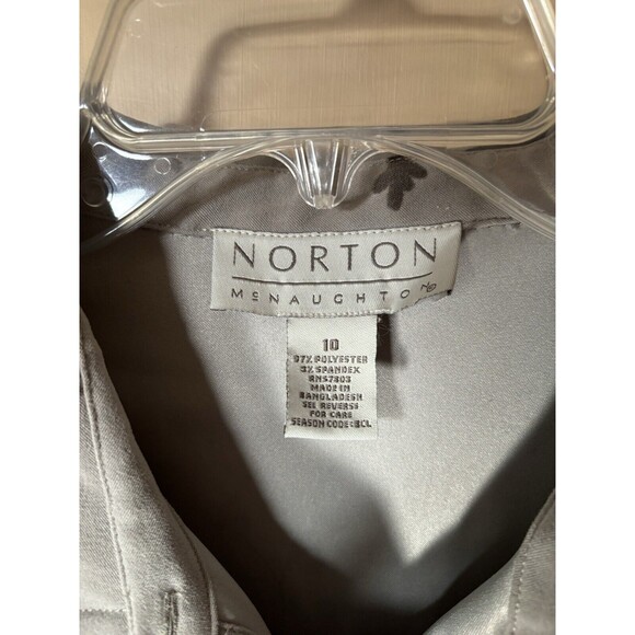 Norton McNaughton Woman Green L/S Button up Collared Shirt Leaves Size 10 Preown - Picture 3 of 5